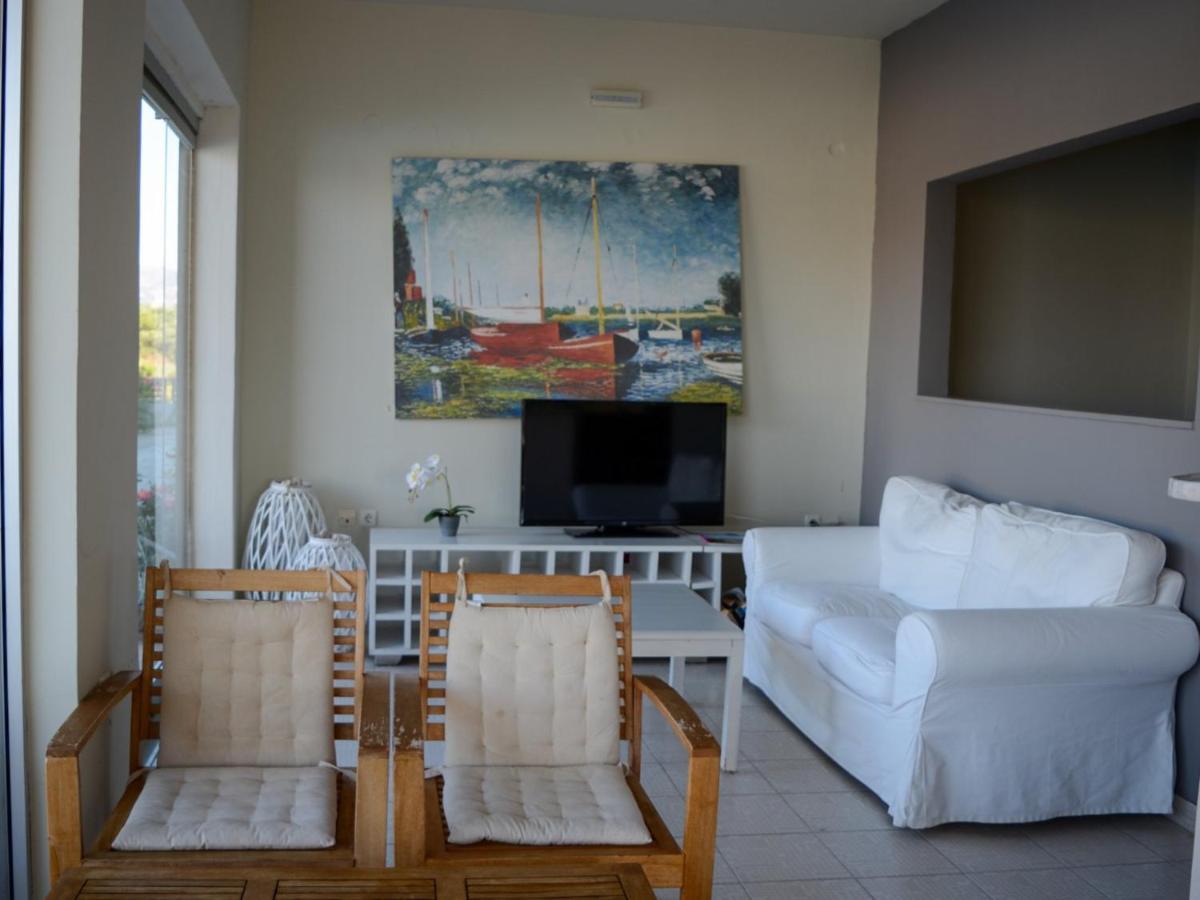 Ivory Hotel Theológos 外观 照片
