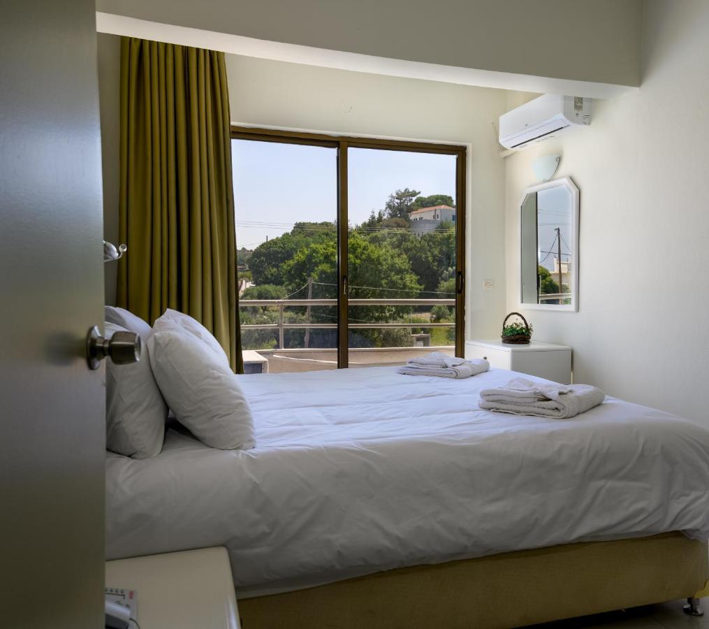 Ivory Hotel Theológos 外观 照片