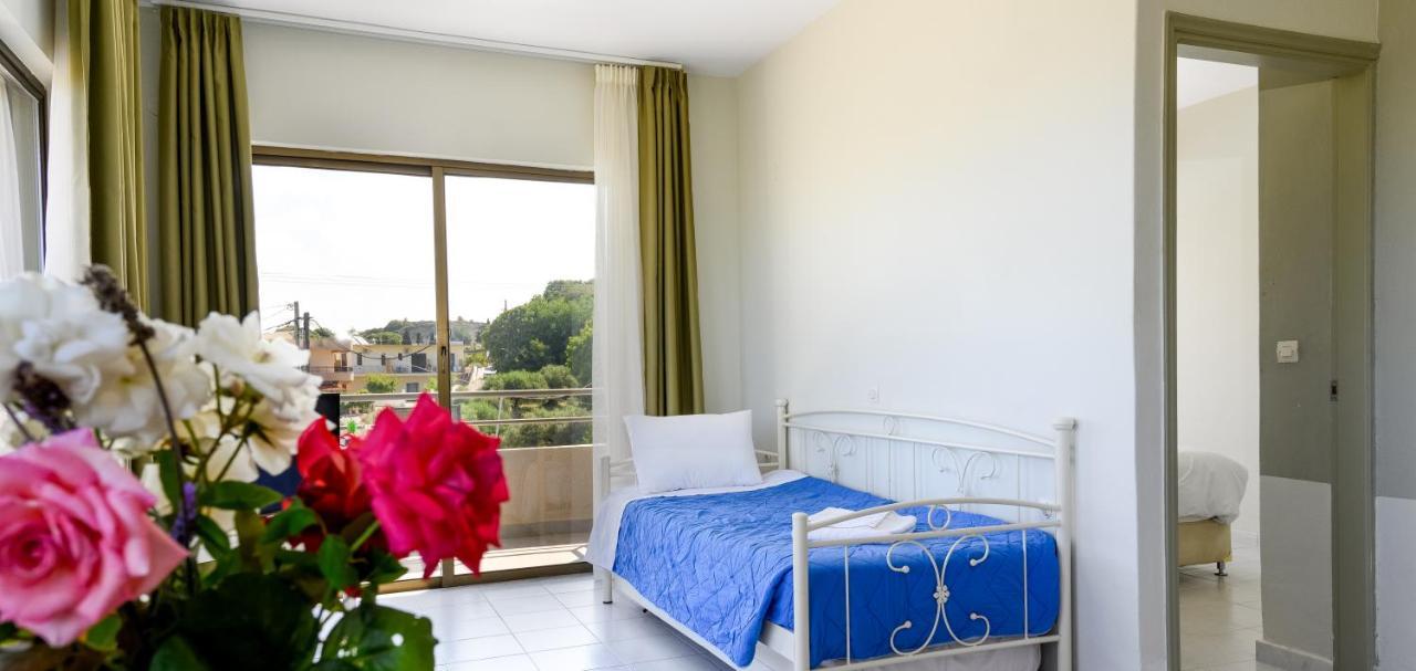 Ivory Hotel Theológos 外观 照片