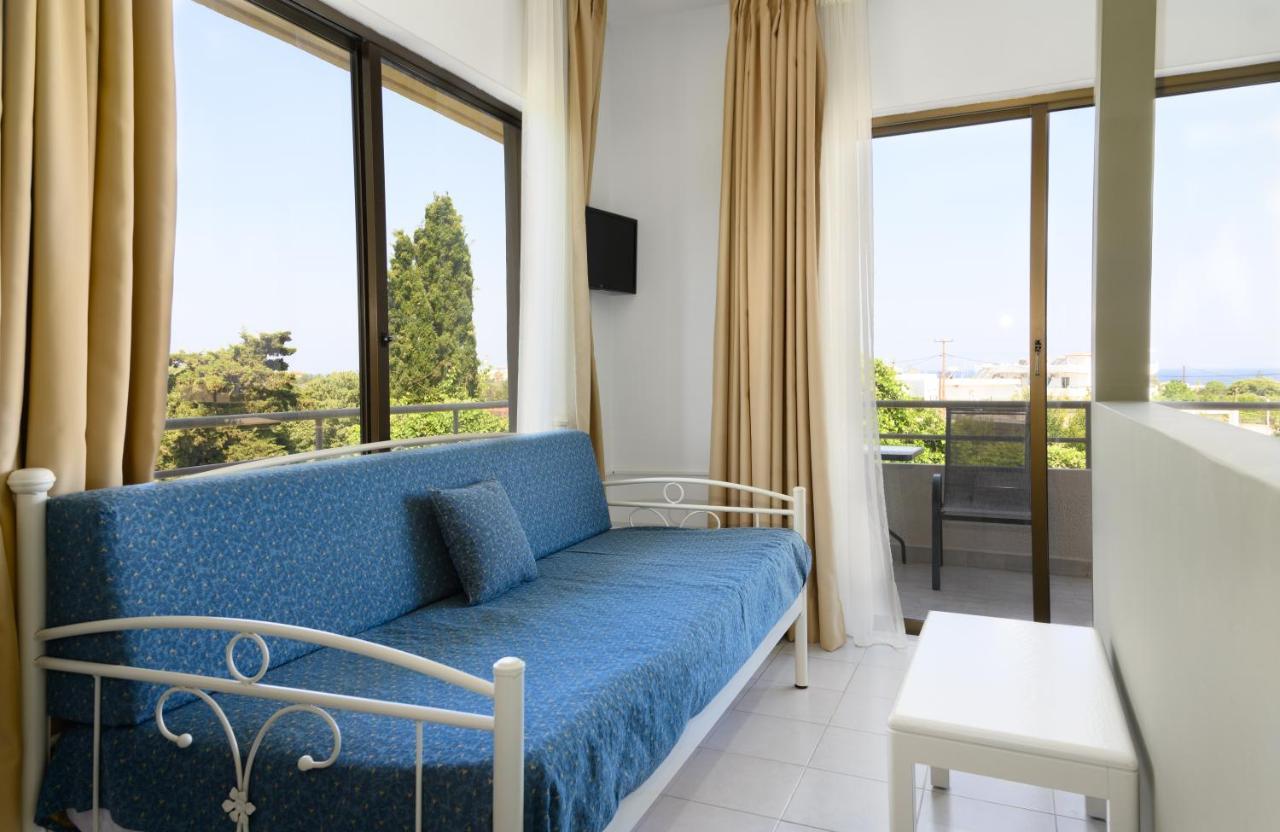 Ivory Hotel Theológos 外观 照片