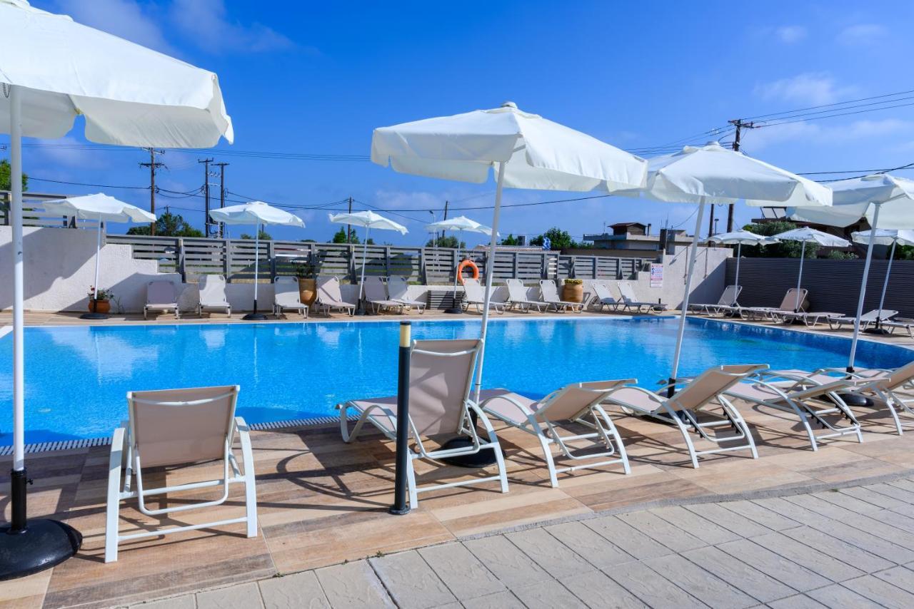 Ivory Hotel Theológos 外观 照片