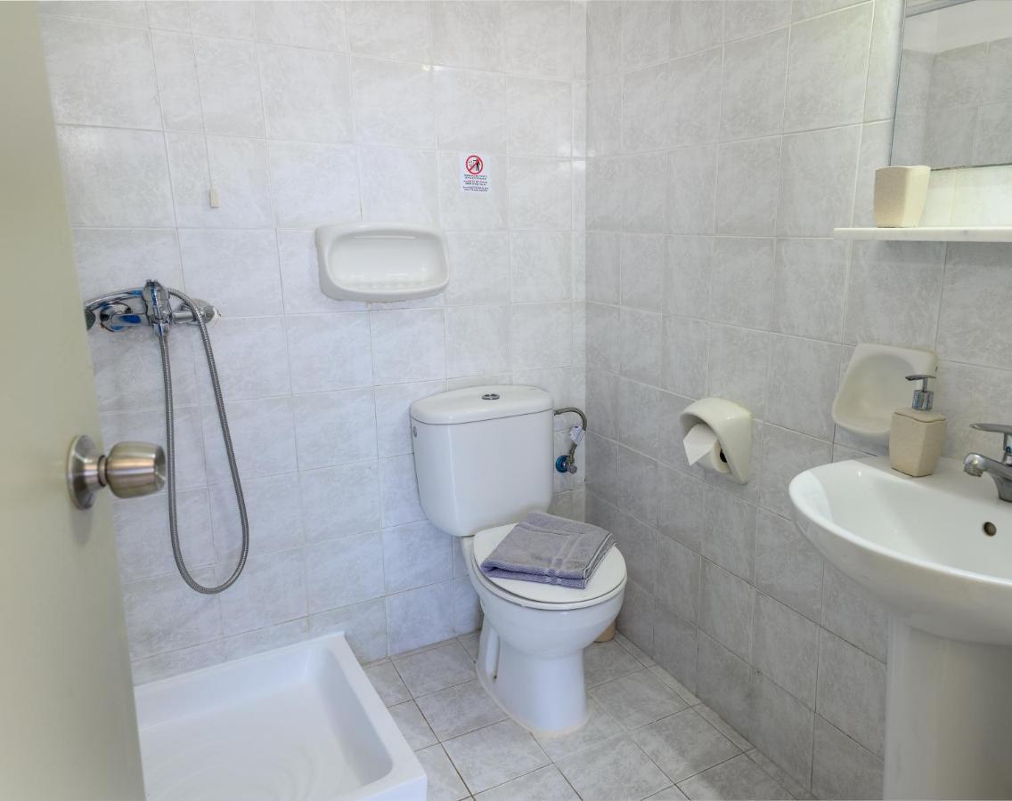 Ivory Hotel Theológos 外观 照片