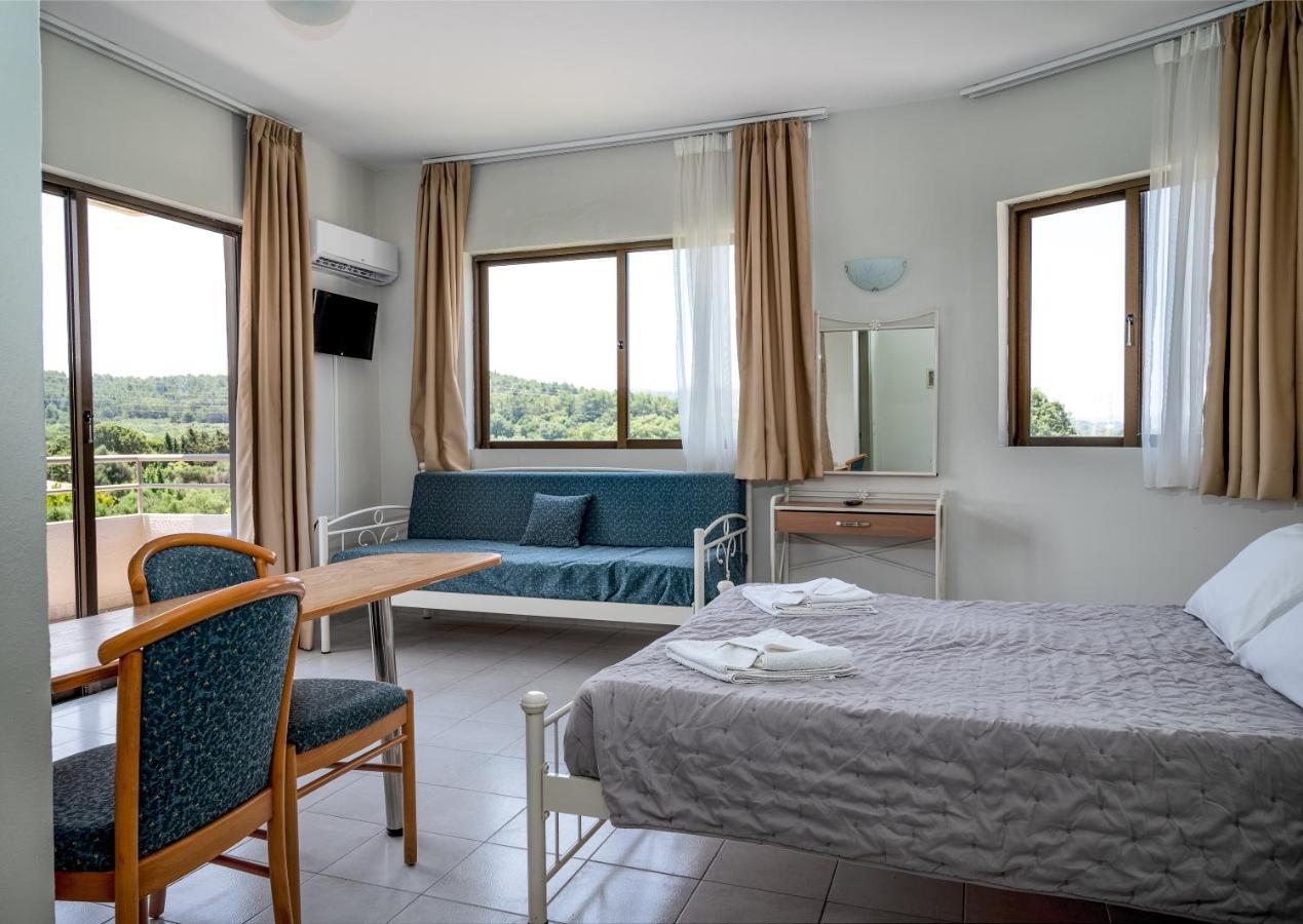 Ivory Hotel Theológos 外观 照片